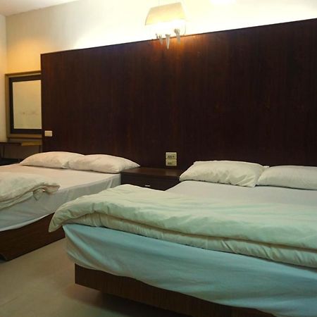 Hua Bin Hotel Yilan Exterior photo