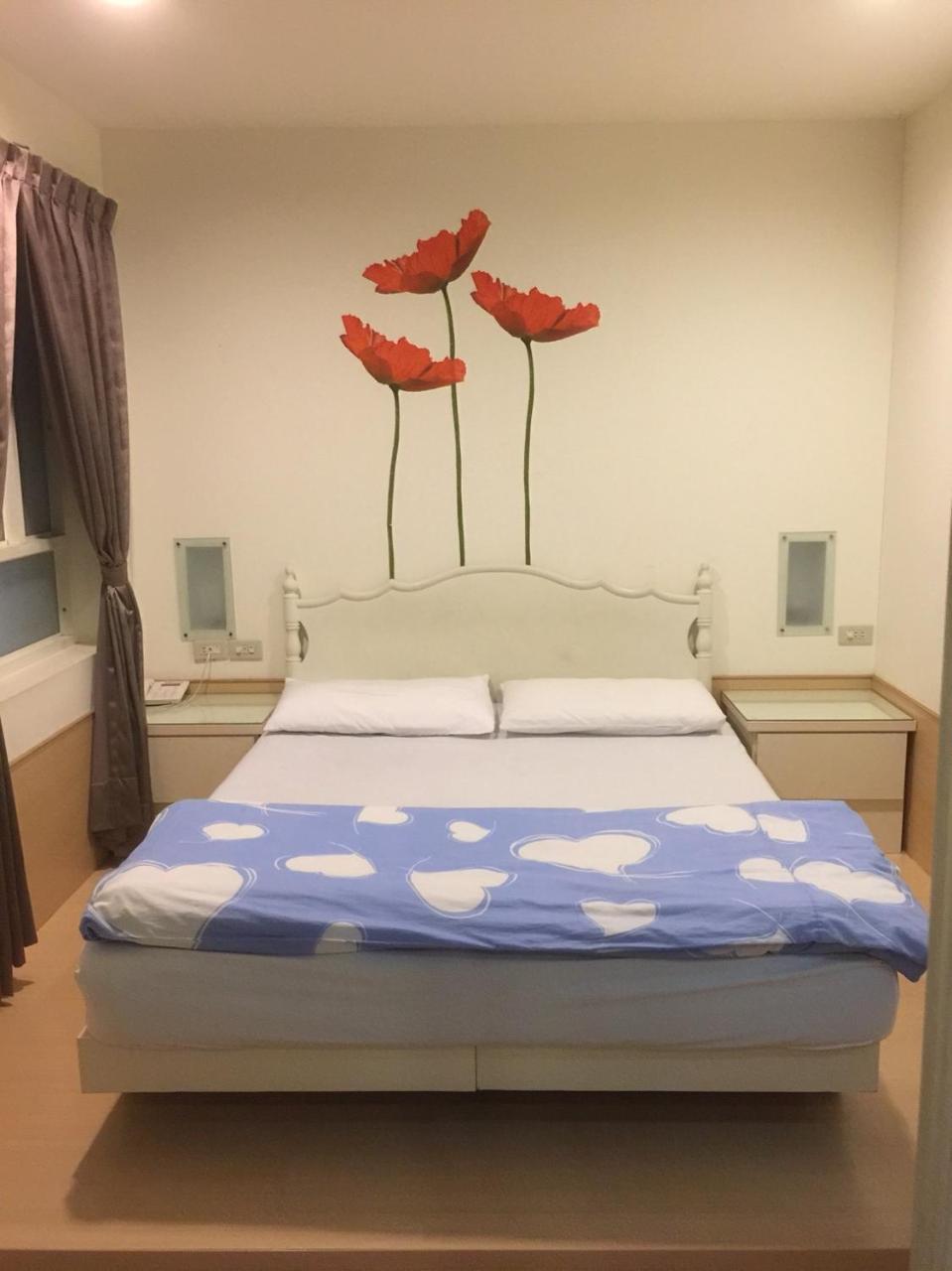 Hua Bin Hotel Yilan Exterior photo