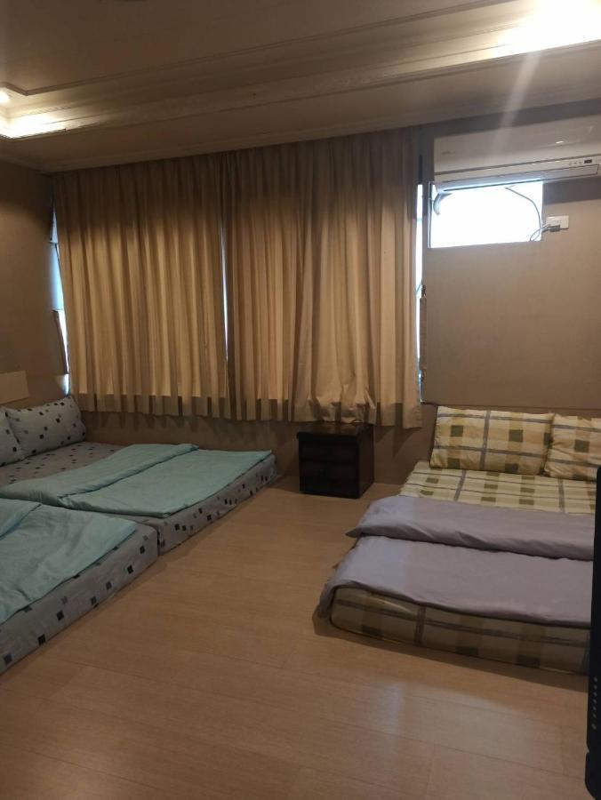 Hua Bin Hotel Yilan Exterior photo